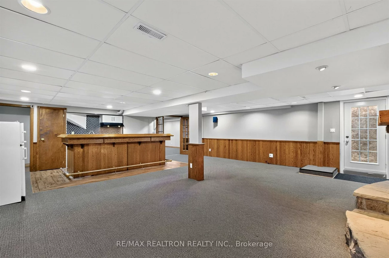 20, Arthur Hall, Sharon, East Gwillimbury