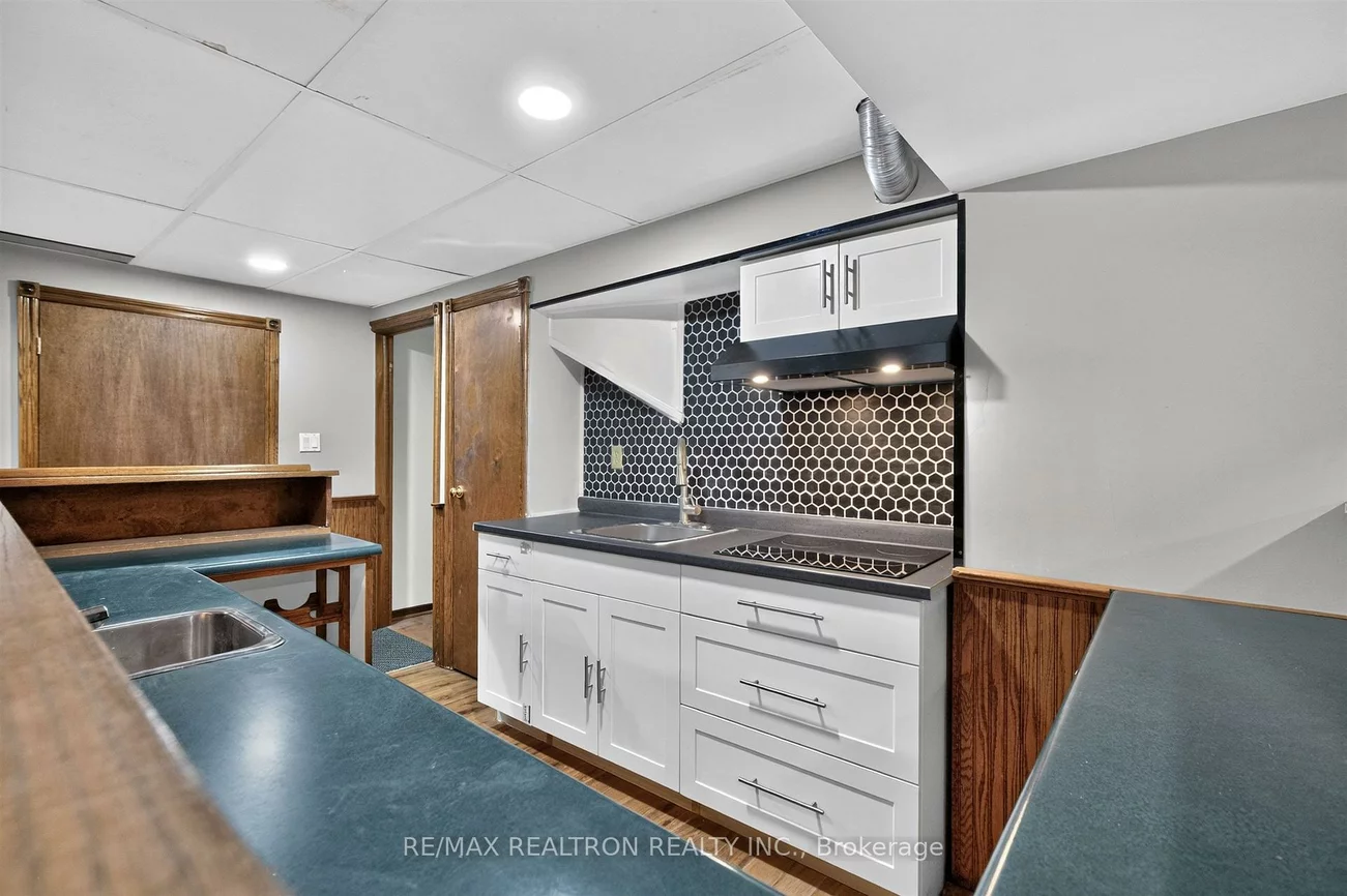 20, Arthur Hall, Sharon, East Gwillimbury