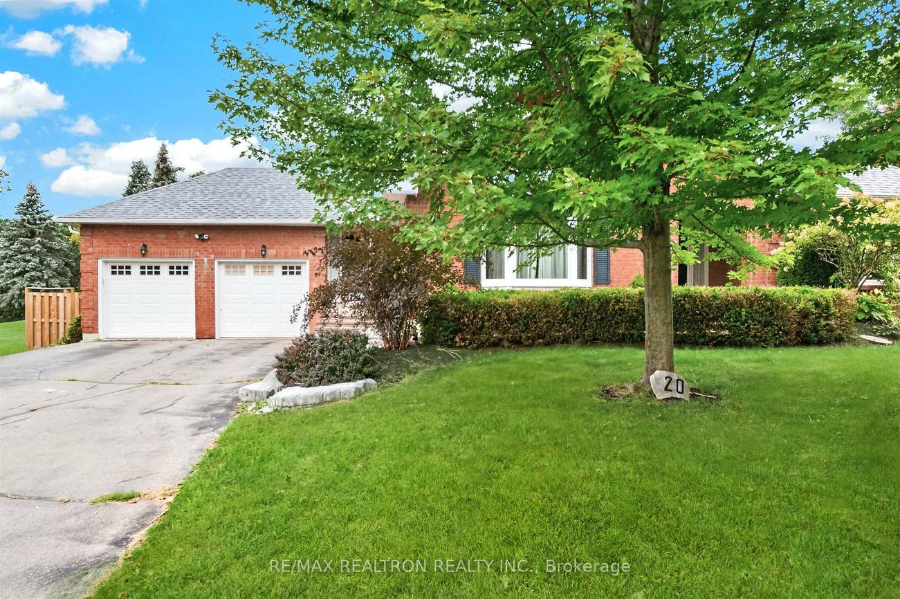20, Arthur Hall, Sharon, East Gwillimbury