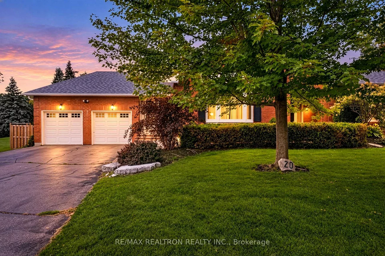 20, Arthur Hall, Sharon, East Gwillimbury