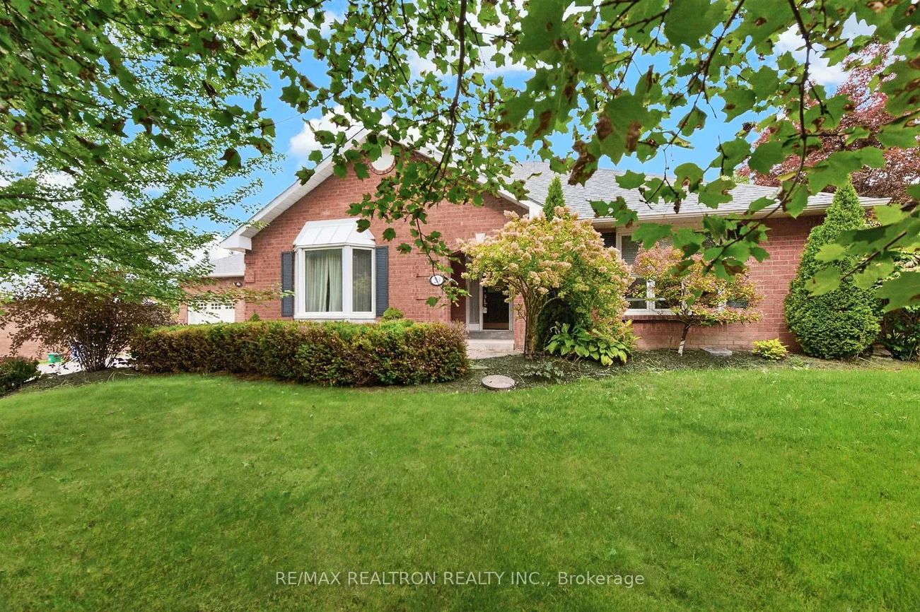 20, Arthur Hall, Sharon, East Gwillimbury