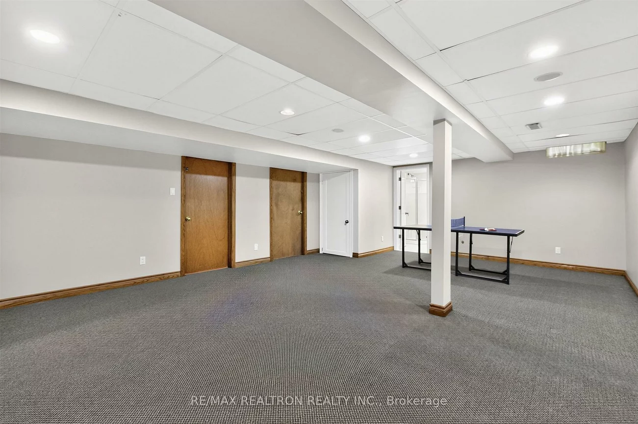 20, Arthur Hall, Sharon, East Gwillimbury