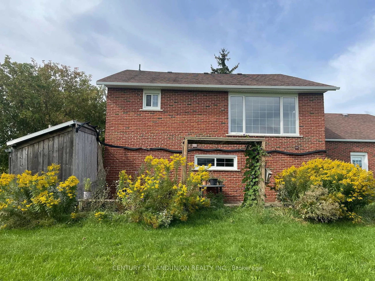 20215, Woodbine, Rural East Gwillimbury, East Gwillimbury
