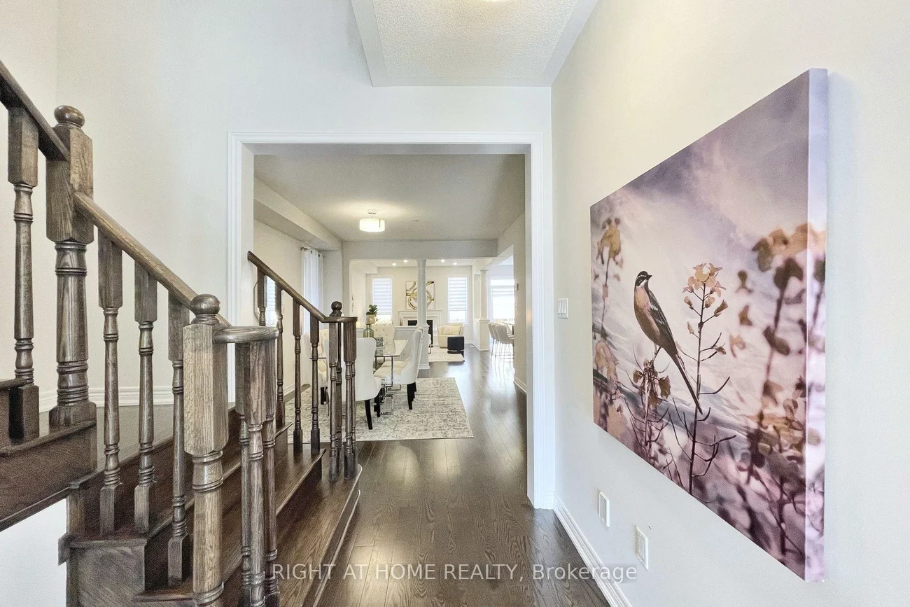 60, Falconridge, Sharon, East Gwillimbury