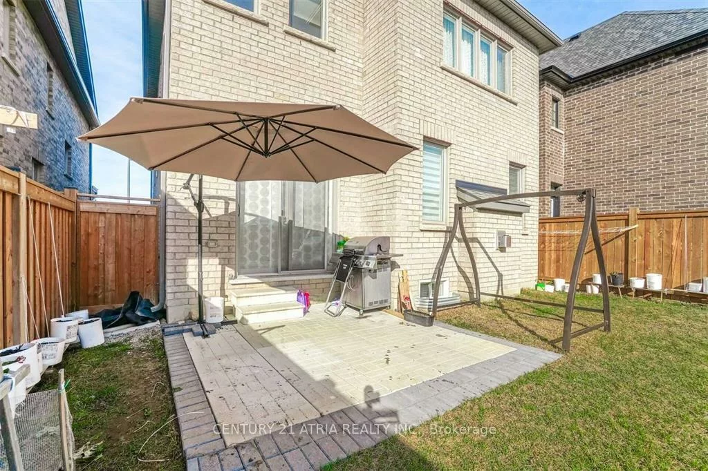 51, Temple, Sharon, East Gwillimbury