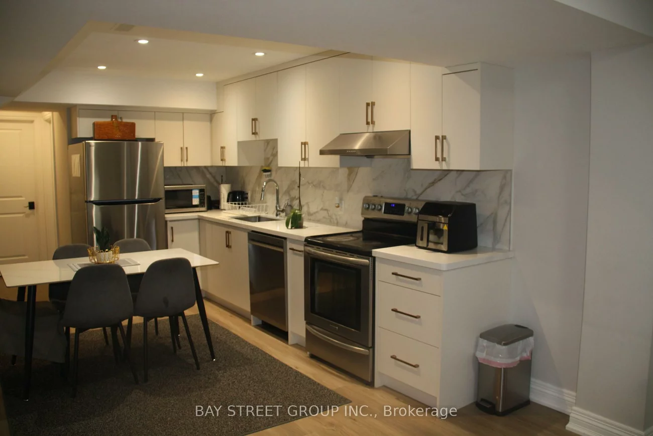 22, Deer Pass, Sharon, East Gwillimbury