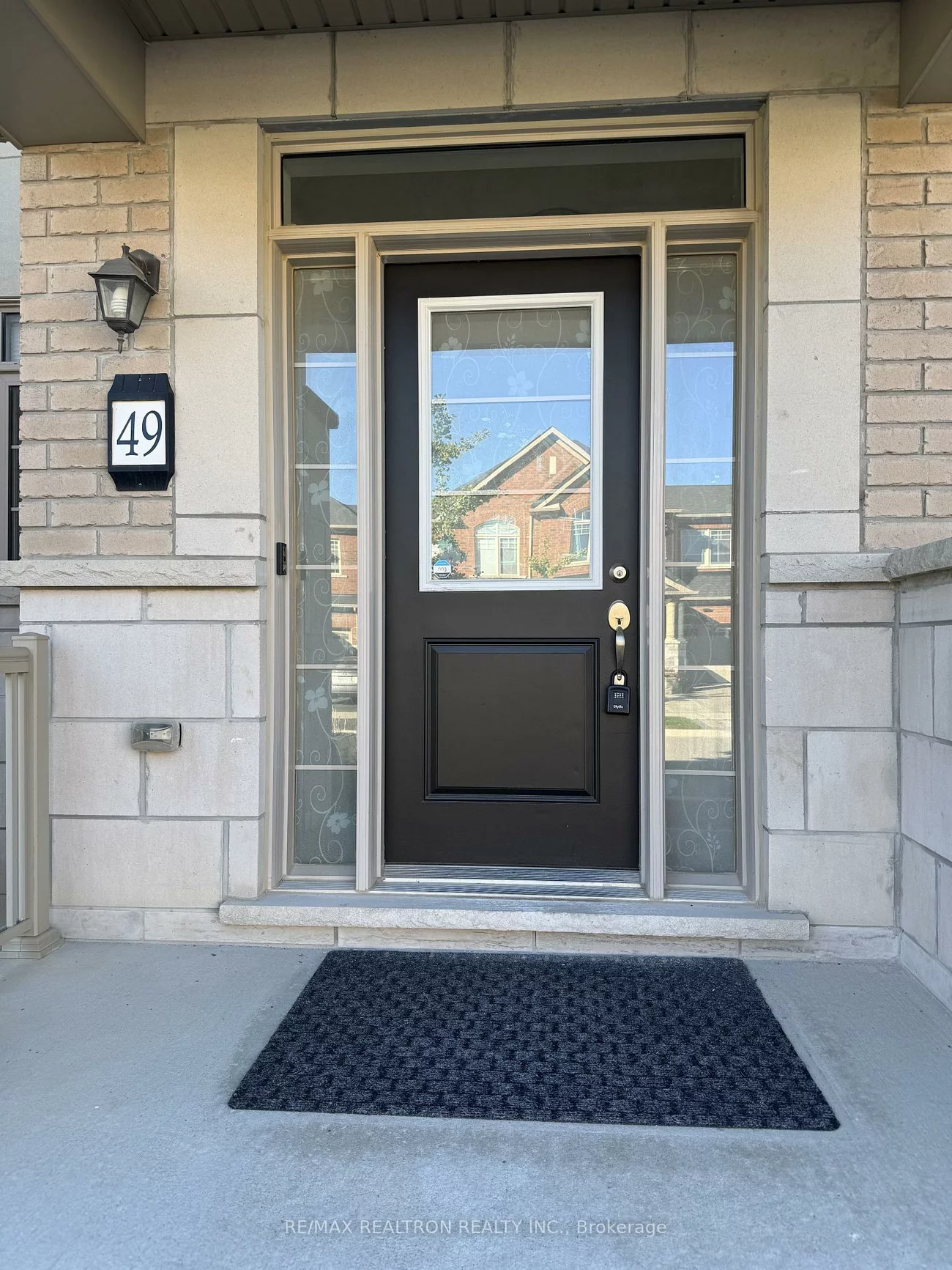 49, Mondial, Queensville, East Gwillimbury