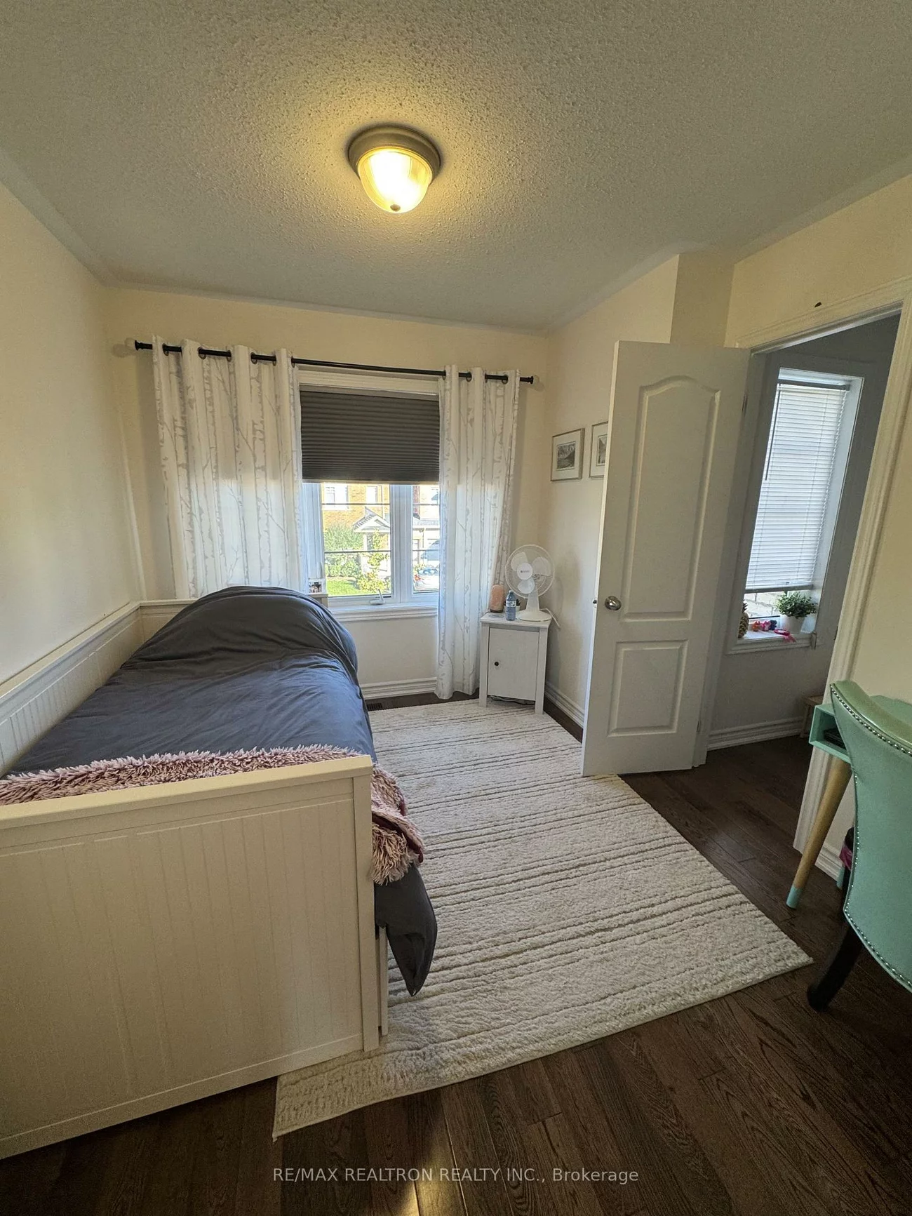 49, Mondial, Queensville, East Gwillimbury