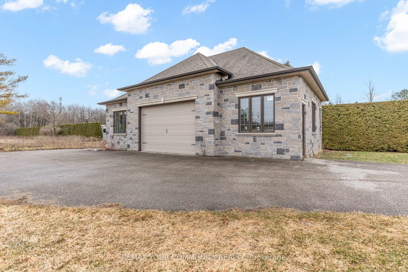 20111, Bathurst, Holland Landing, East Gwillimbury