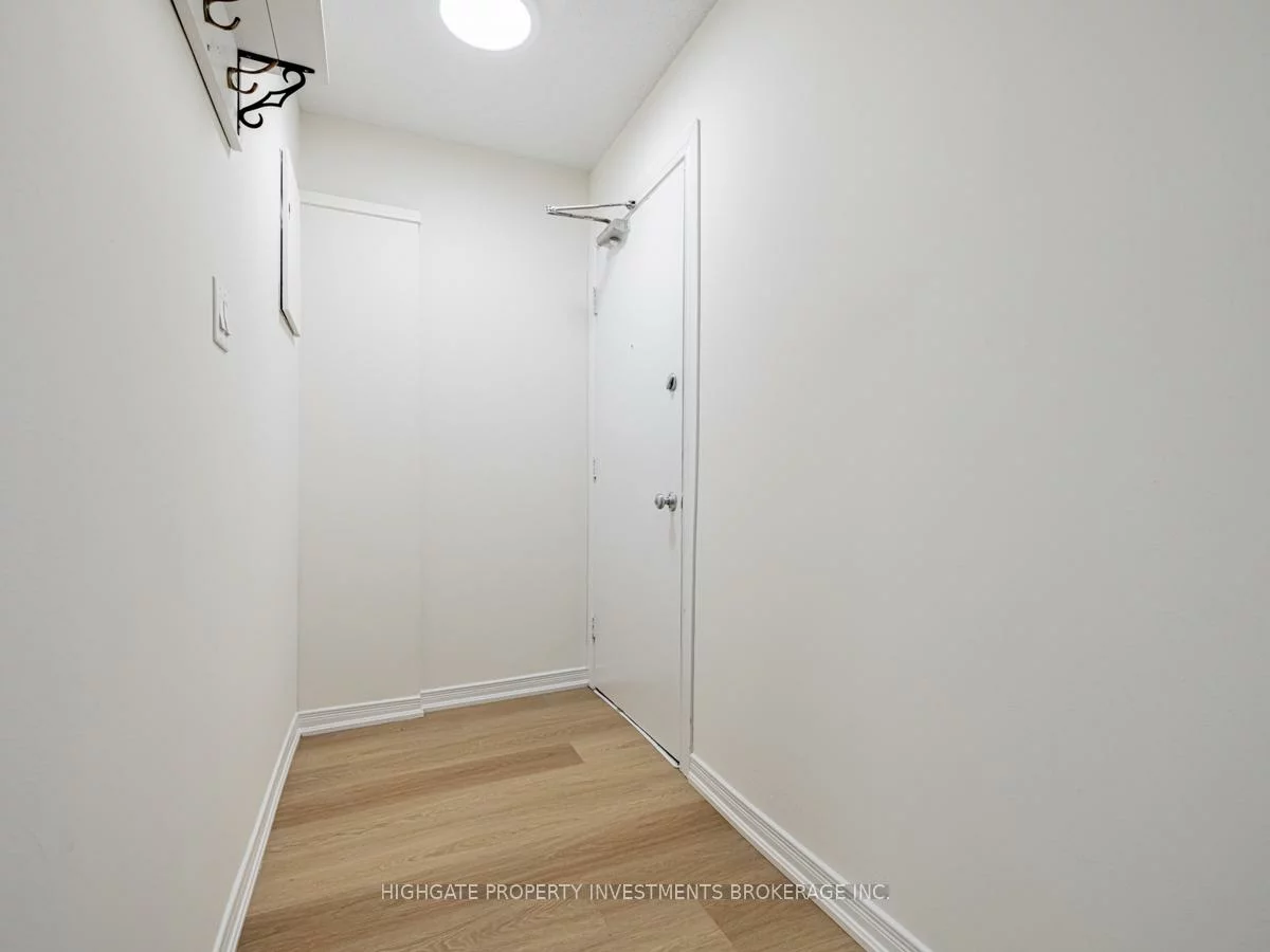 8, School, Holland Landing, East Gwillimbury