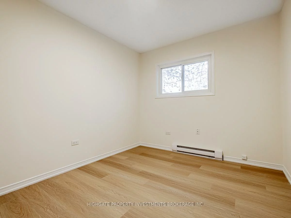 8, School, Holland Landing, East Gwillimbury