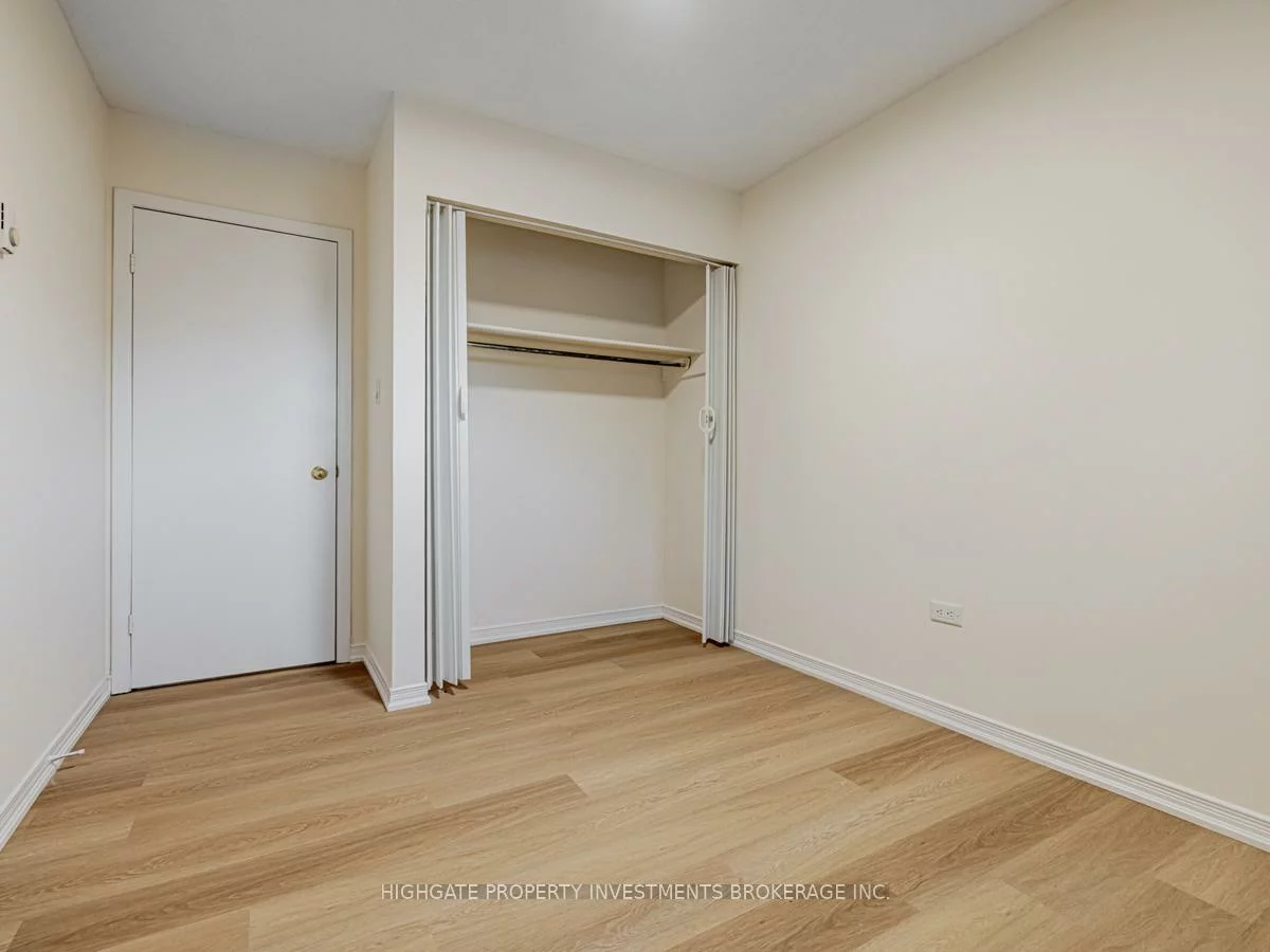 8, School, Holland Landing, East Gwillimbury