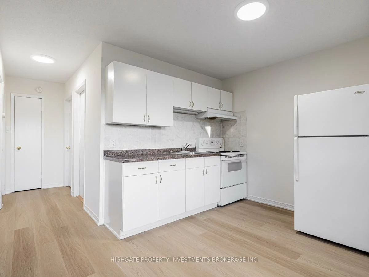 8, School, Holland Landing, East Gwillimbury