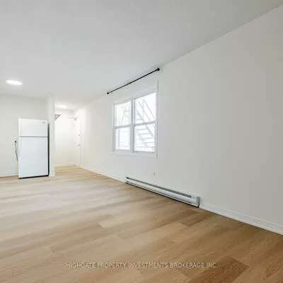8, School, Holland Landing, East Gwillimbury