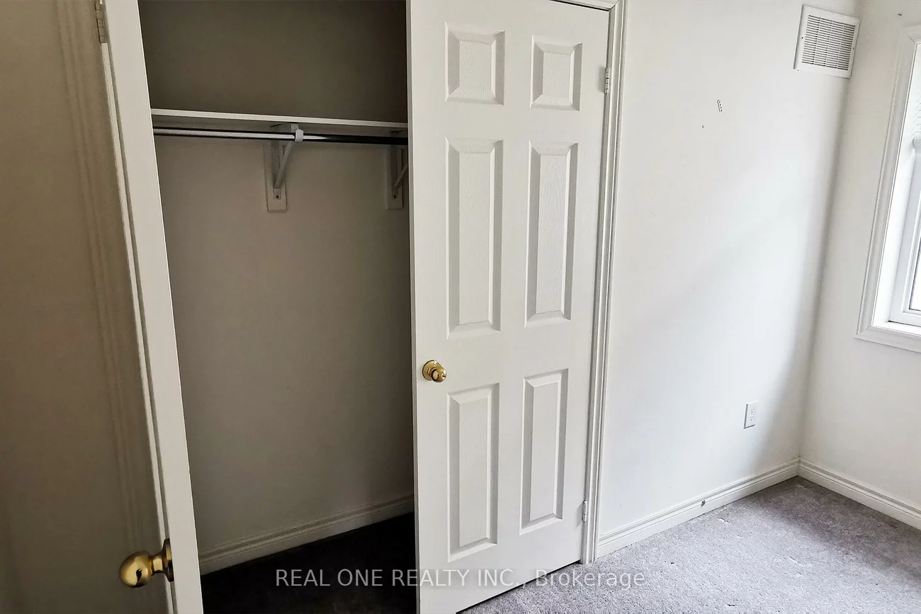 51, Kavanagh, Sharon, East Gwillimbury