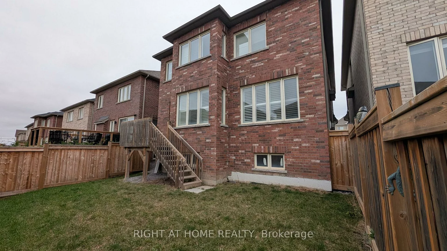 29, Mondial, Queensville, East Gwillimbury