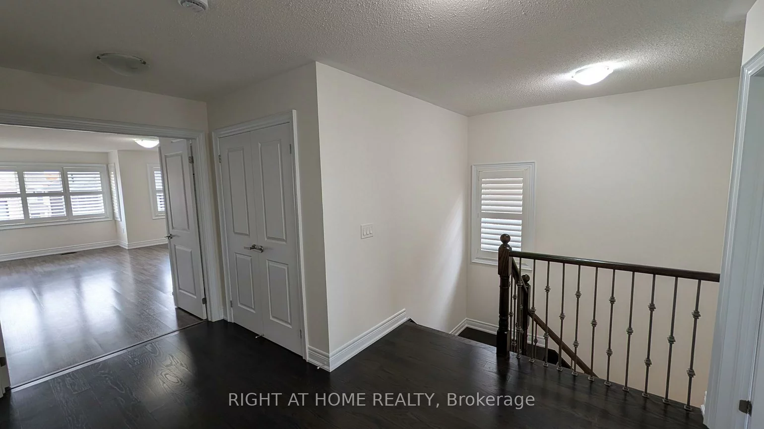 29, Mondial, Queensville, East Gwillimbury