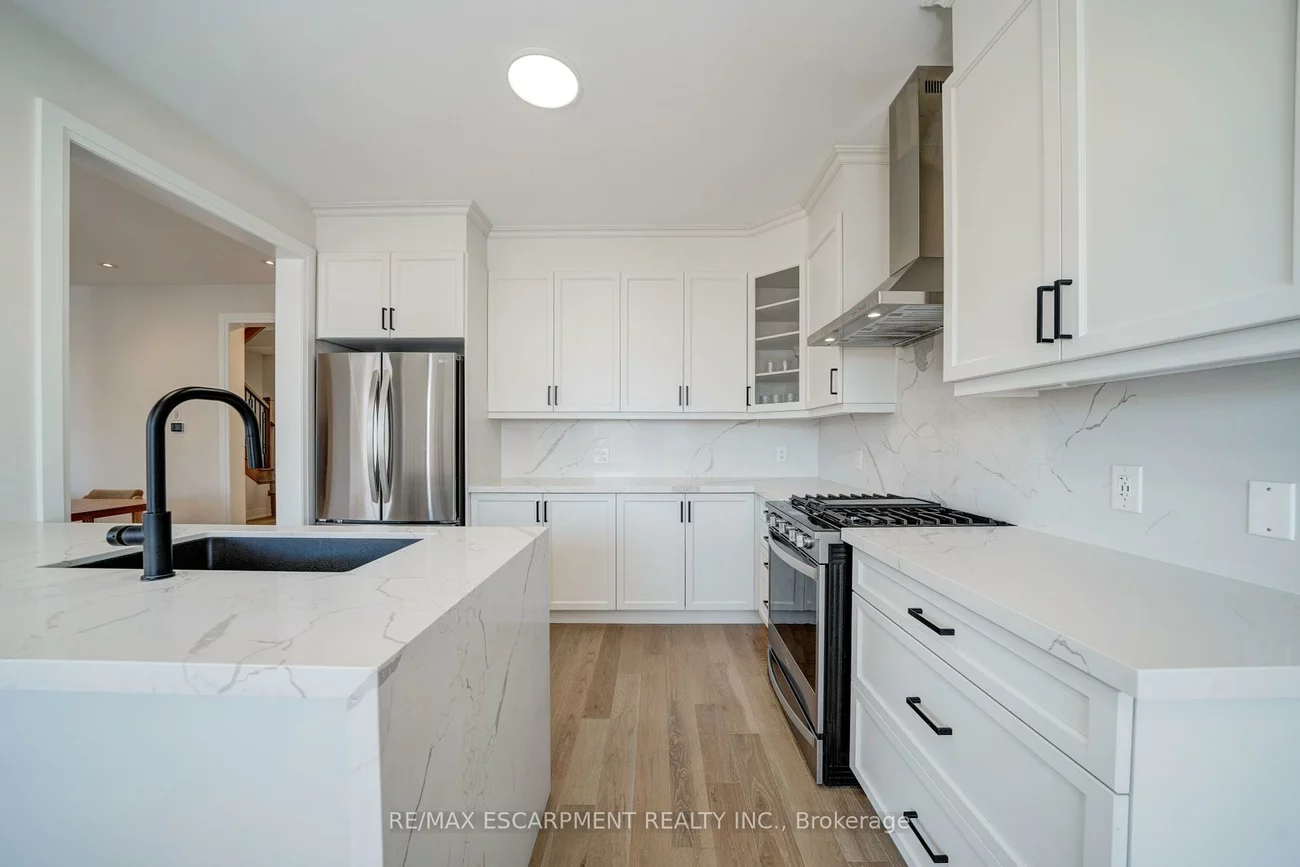 86, Watershed, Queensville, East Gwillimbury