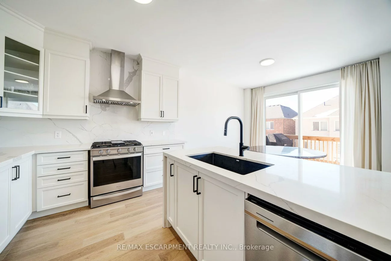 86, Watershed, Queensville, East Gwillimbury
