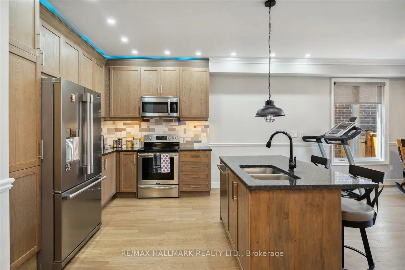 12, Deer Pass, Sharon, East Gwillimbury