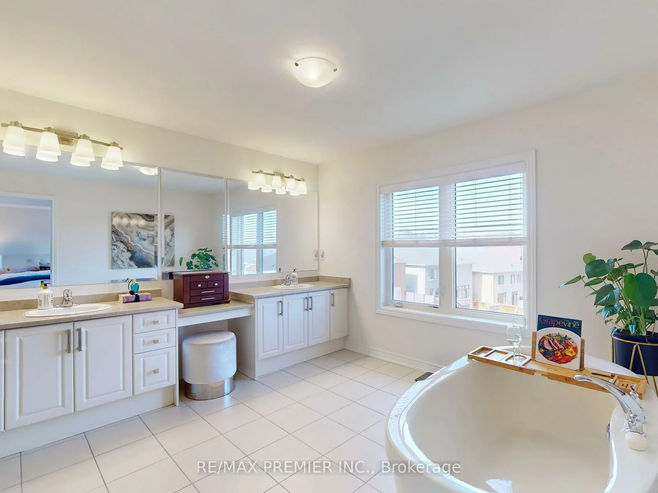 49, Forest Edge, Holland Landing, East Gwillimbury