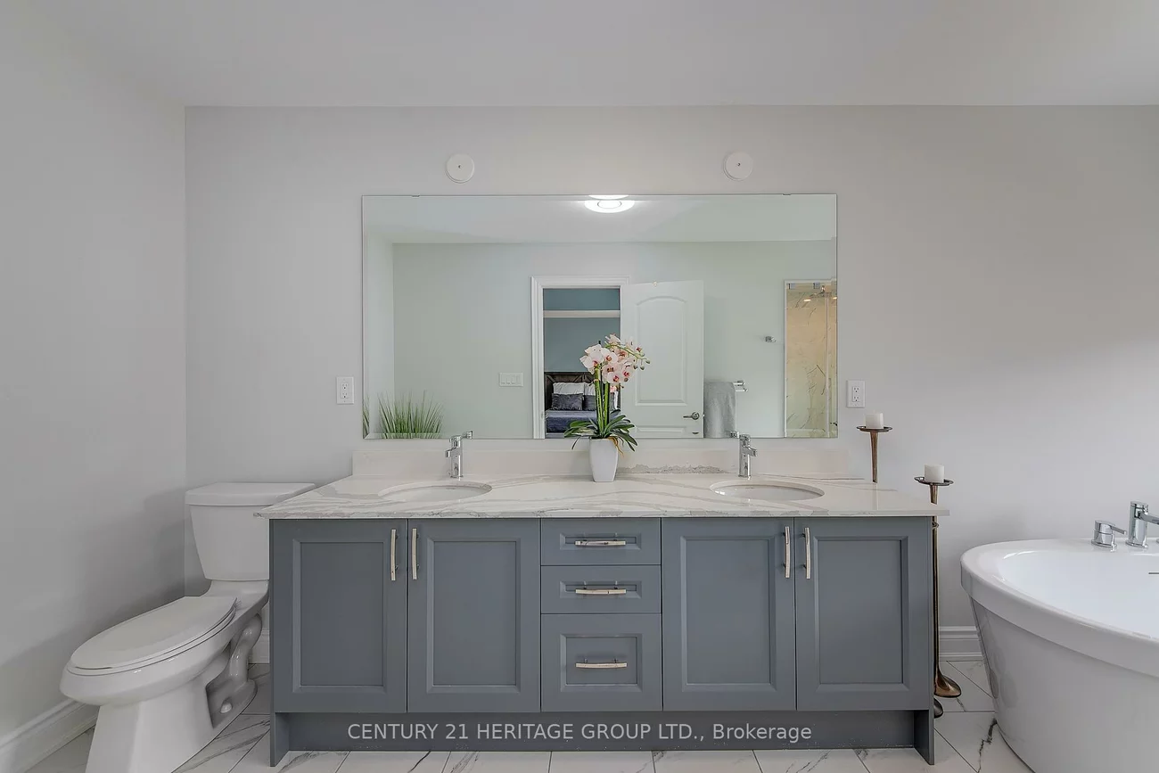 78, Prunella, Holland Landing, East Gwillimbury