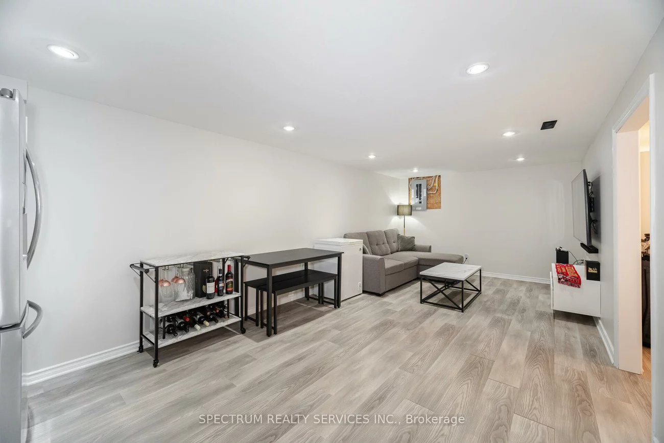 52, French, Holland Landing, East Gwillimbury