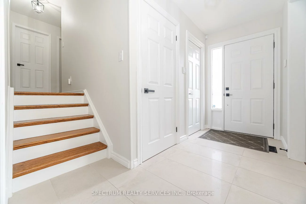 52, French, Holland Landing, East Gwillimbury