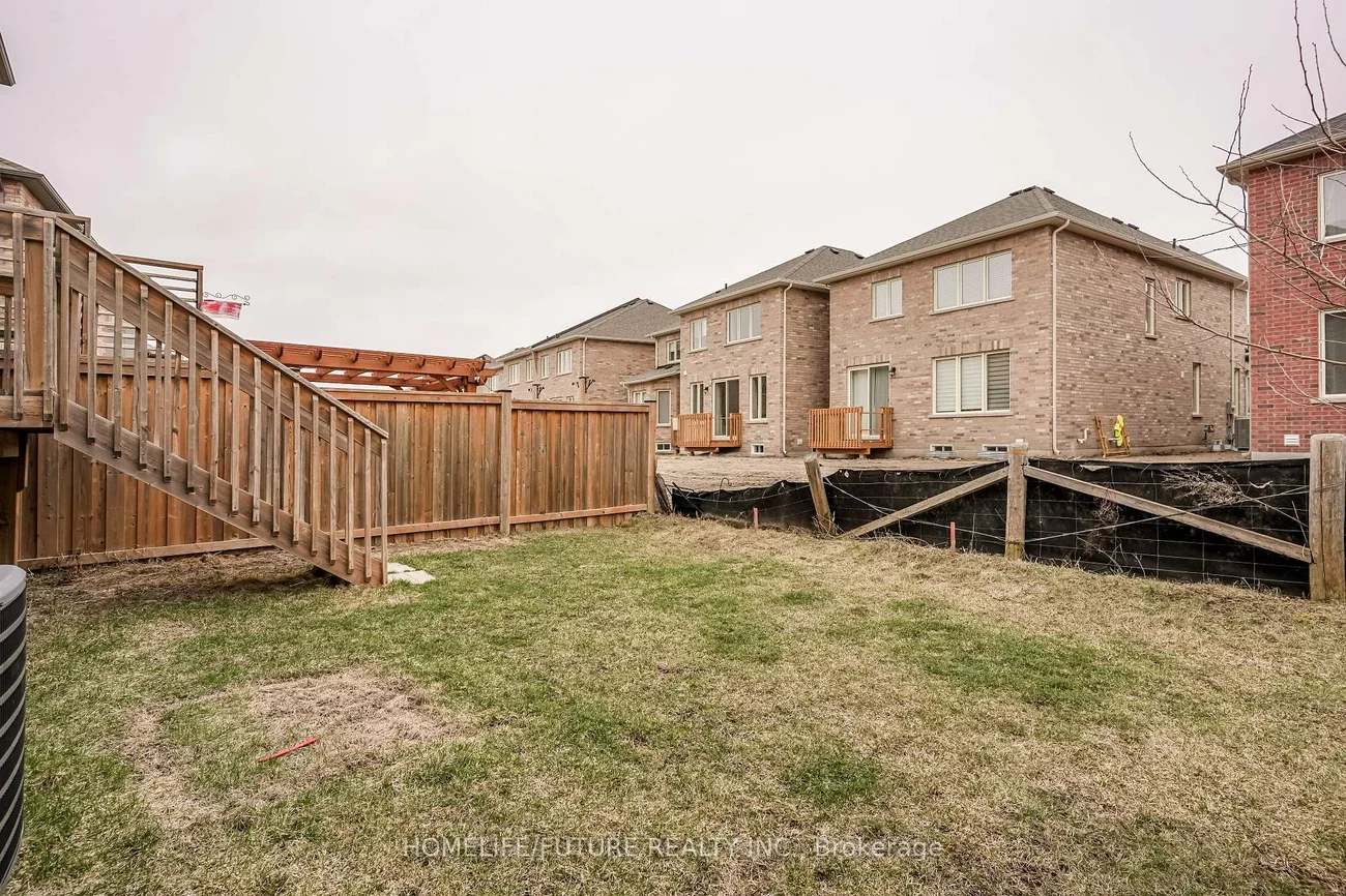 53, Mondial, Rural East Gwillimbury, East Gwillimbury
