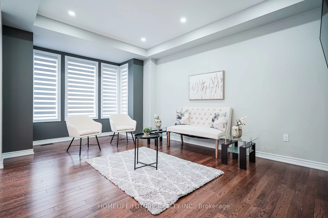 53, Mondial, Rural East Gwillimbury, East Gwillimbury