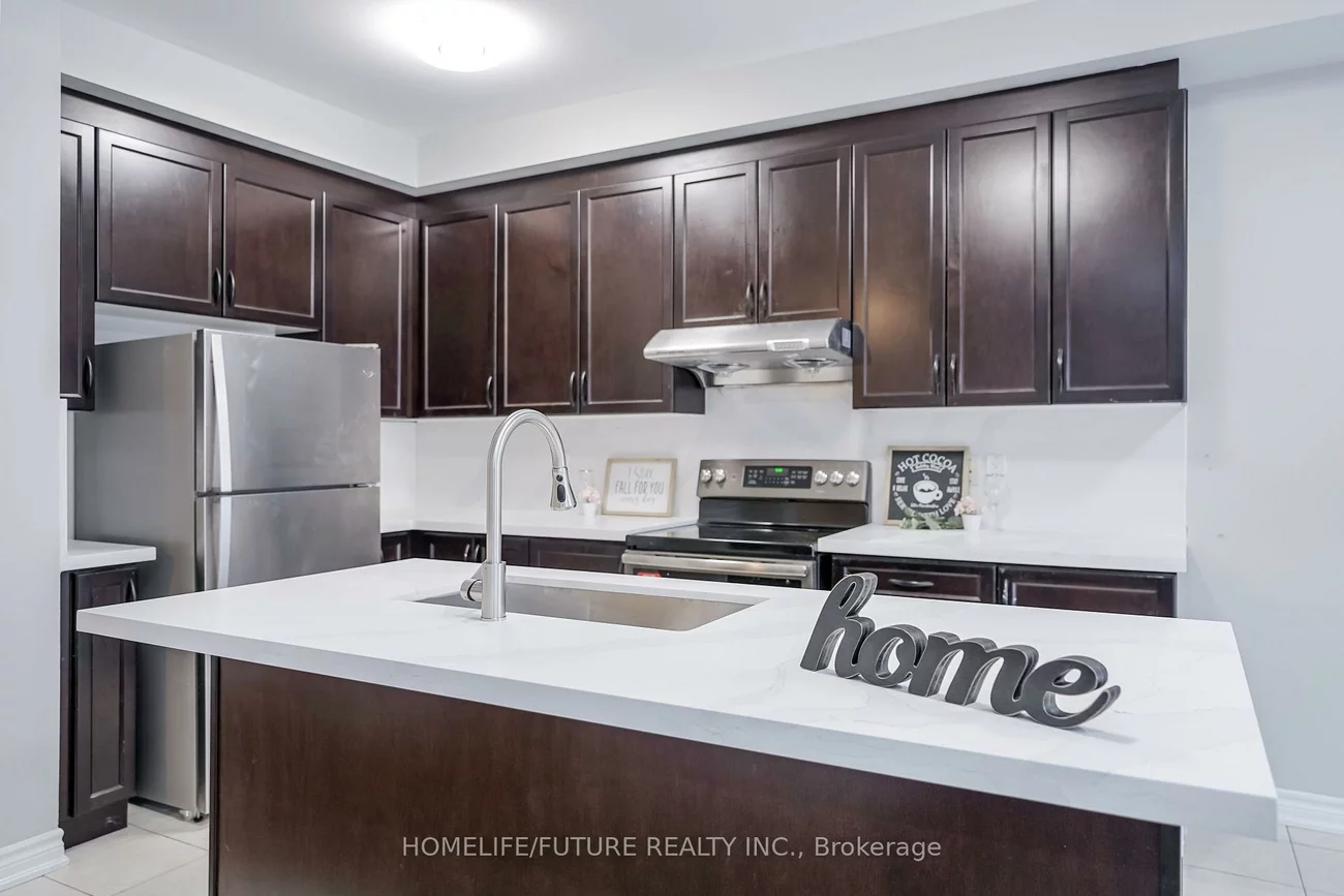 53, Mondial, Rural East Gwillimbury, East Gwillimbury