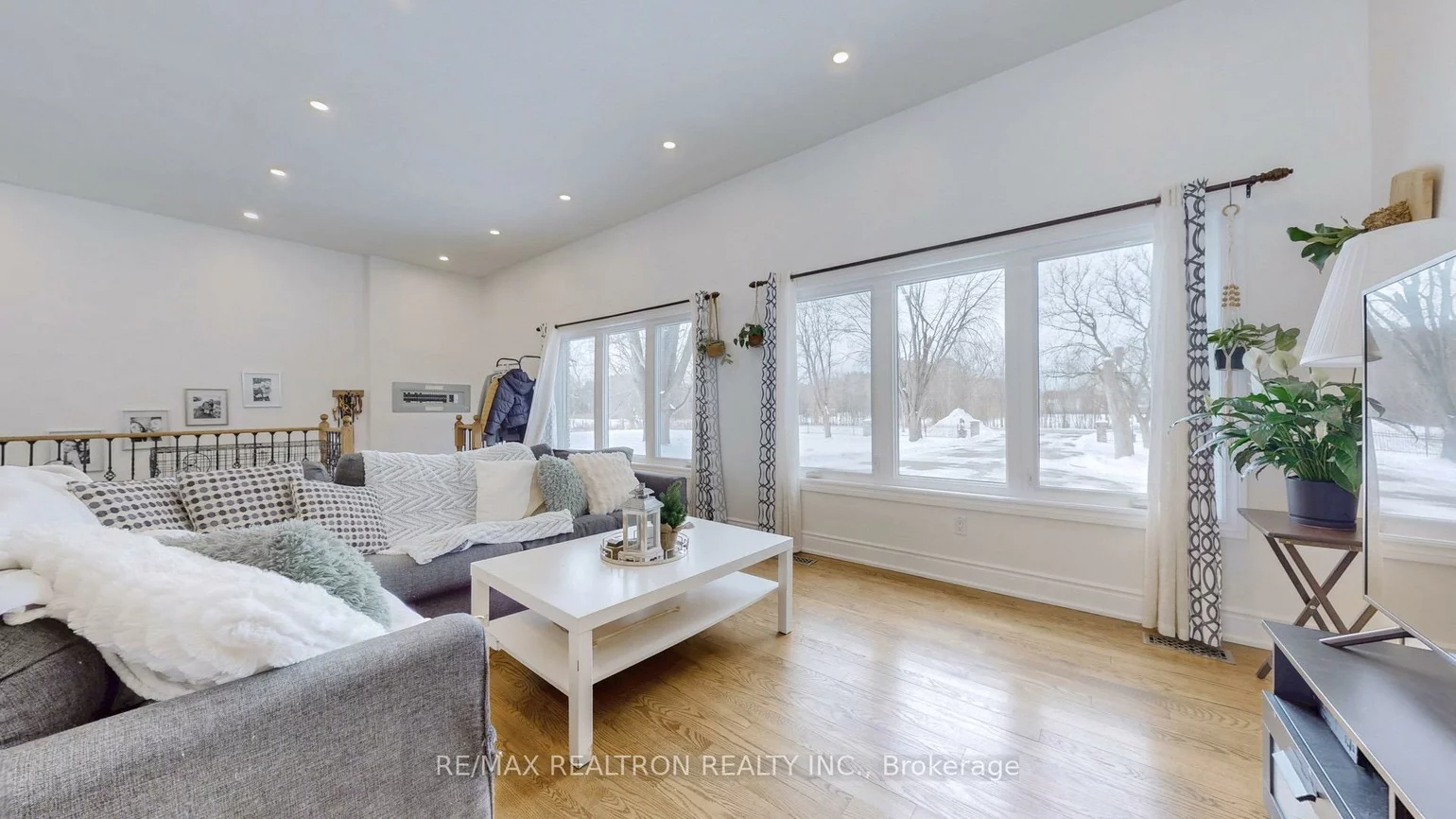 22305, Kennedy, Rural East Gwillimbury, East Gwillimbury