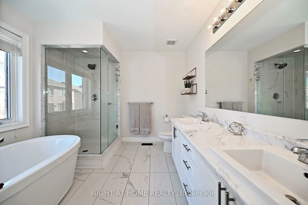 54, Blazing Star, Queensville, East Gwillimbury