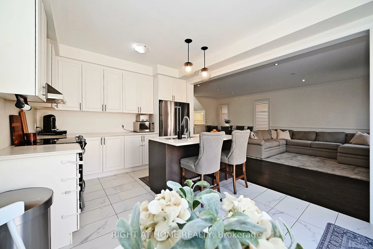 54, Blazing Star, Queensville, East Gwillimbury
