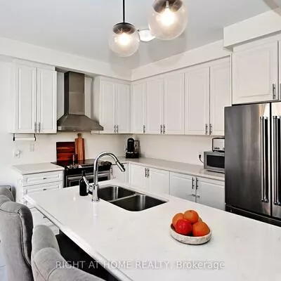 54, Blazing Star, Queensville, East Gwillimbury