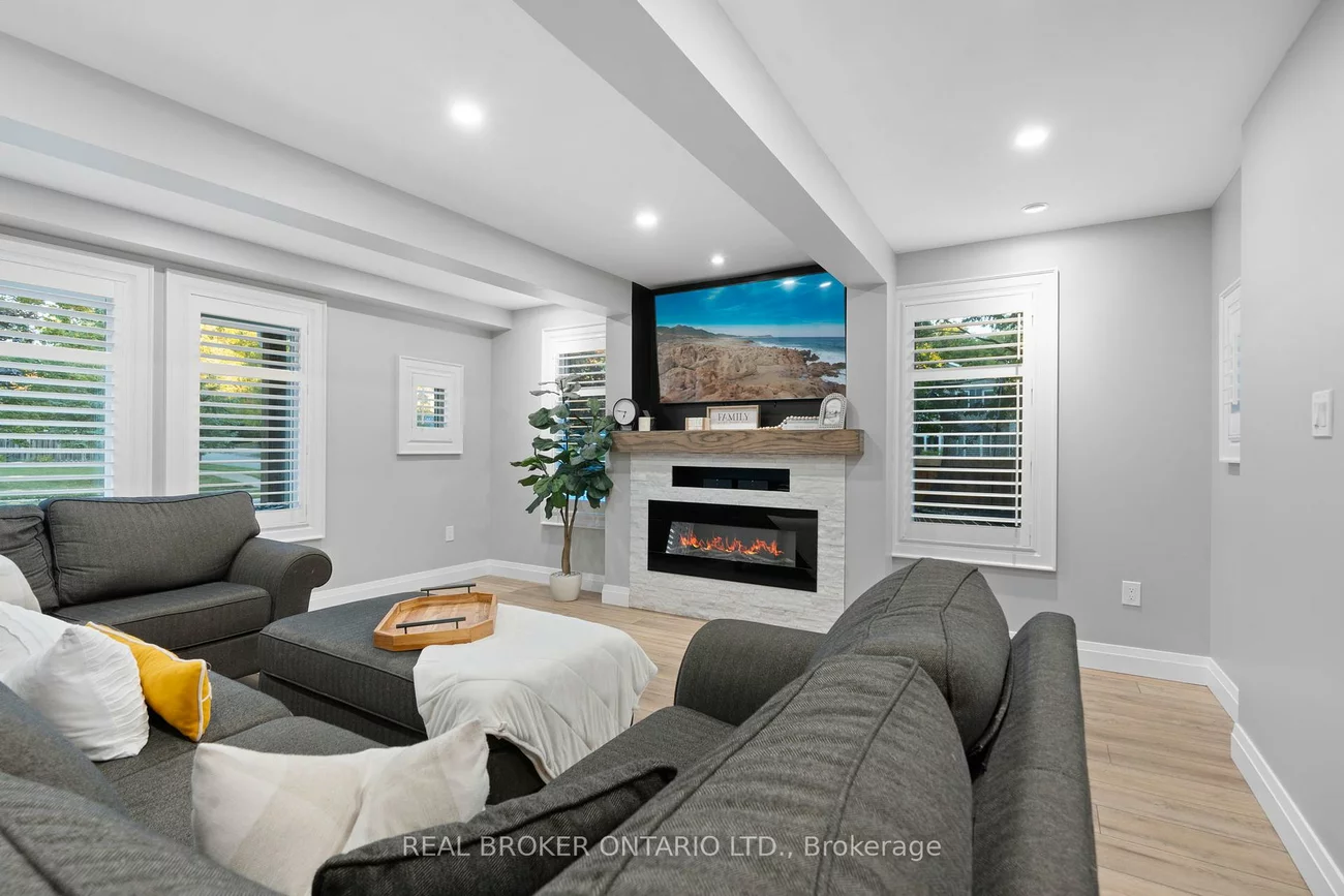 3, Oak Ridge, Holland Landing, East Gwillimbury