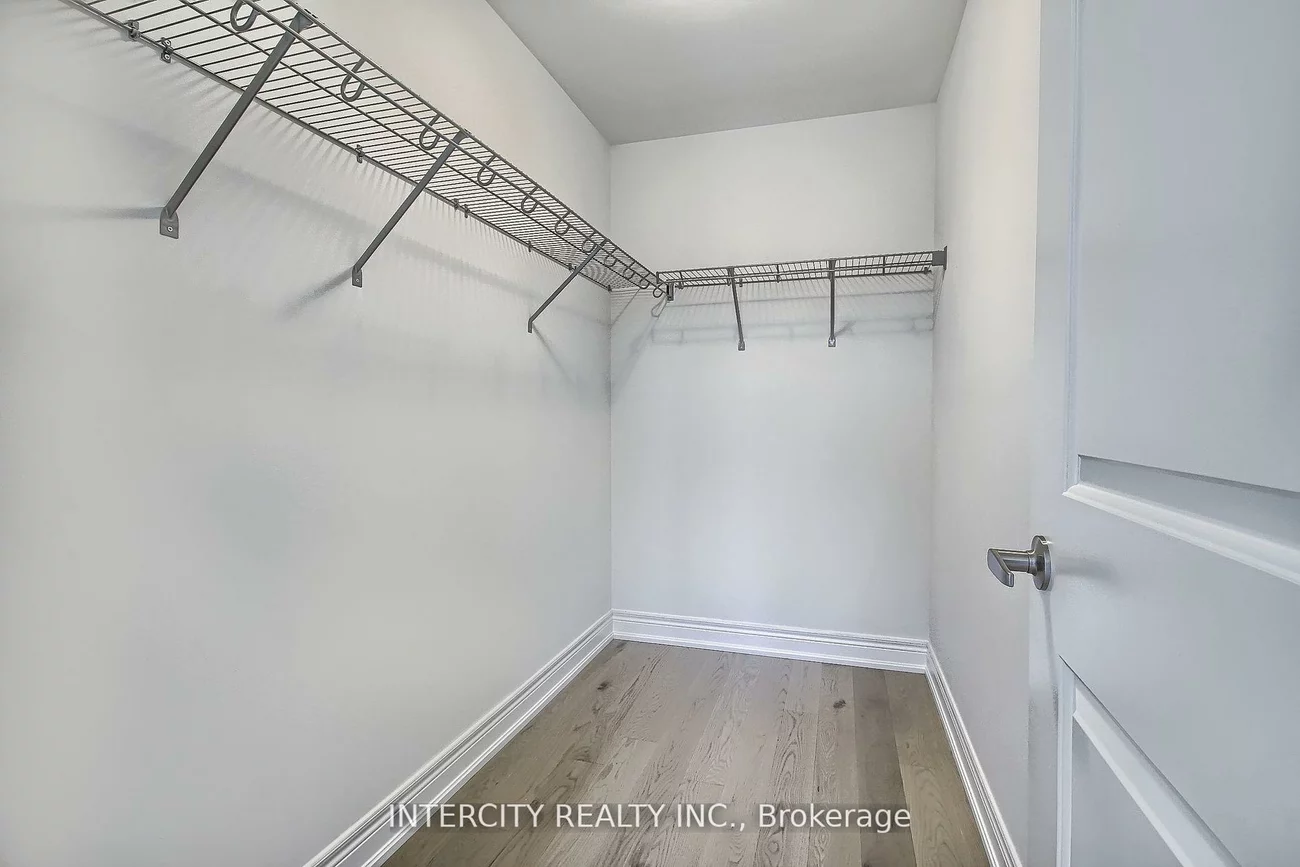 331, Seaview, Queensville, East Gwillimbury