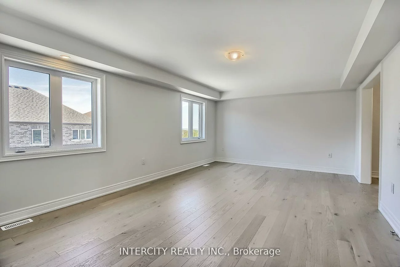 331, Seaview, Queensville, East Gwillimbury