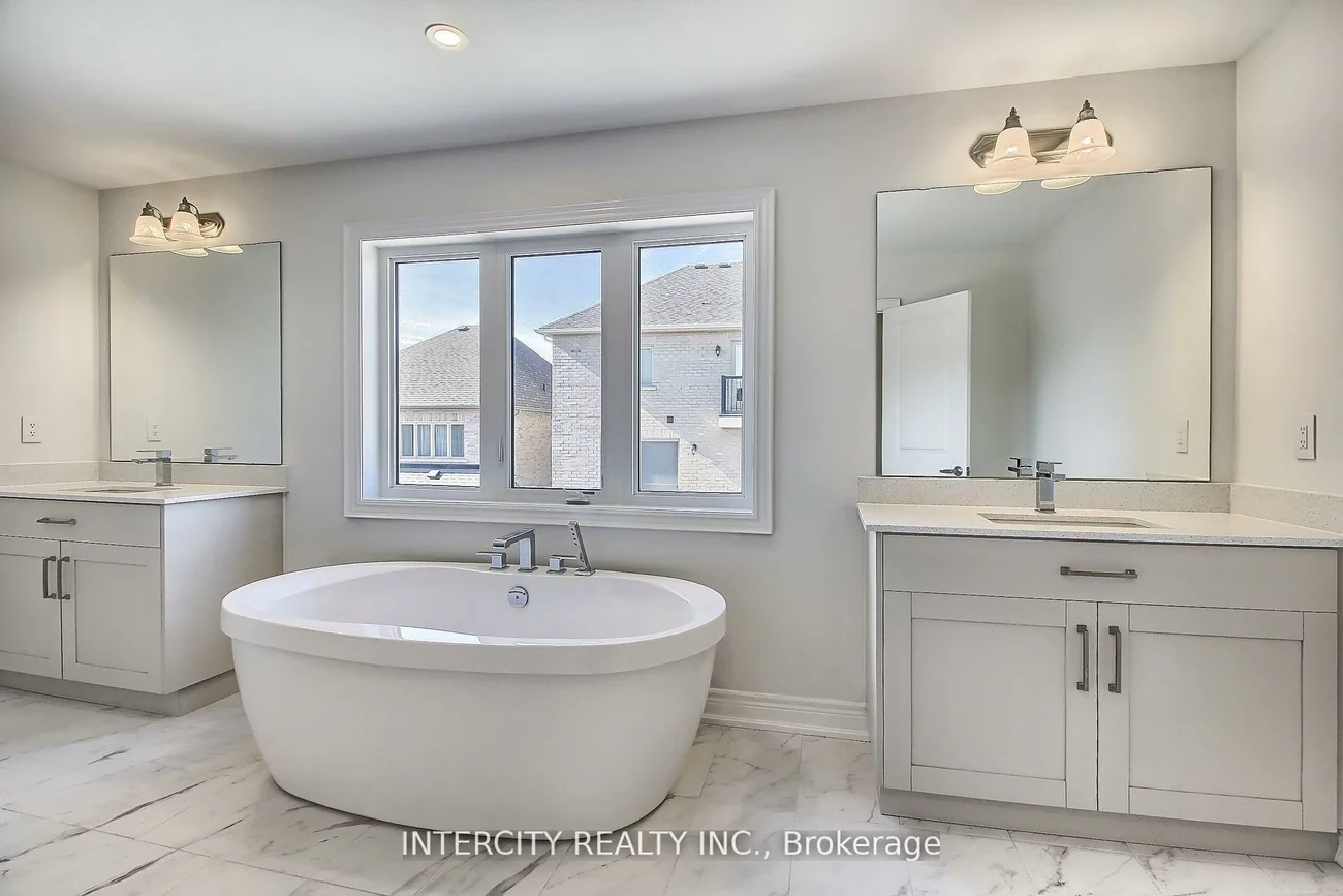 331, Seaview, Queensville, East Gwillimbury
