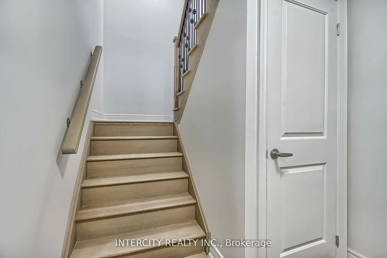 331, Seaview, Queensville, East Gwillimbury