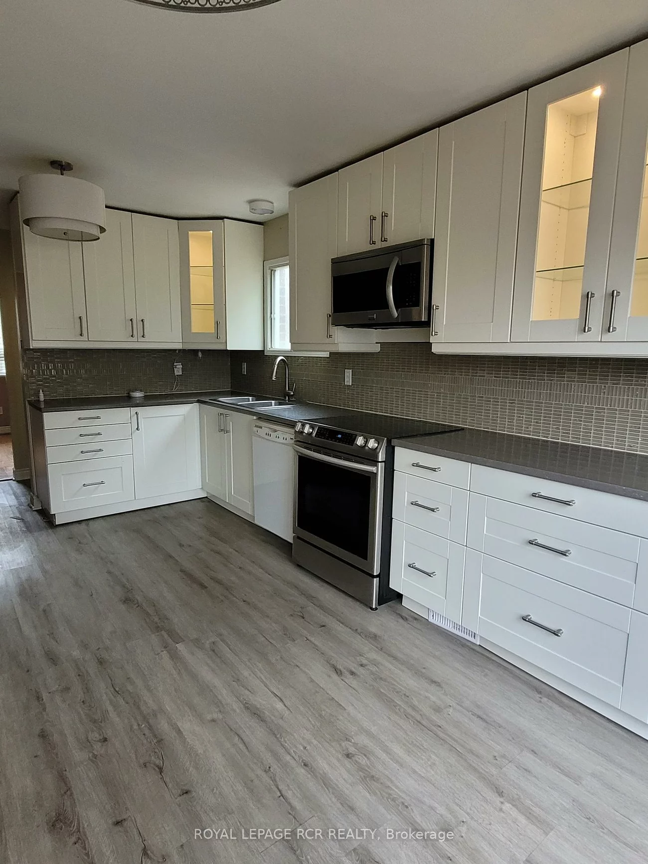 10, Lepard, Holland Landing, East Gwillimbury
