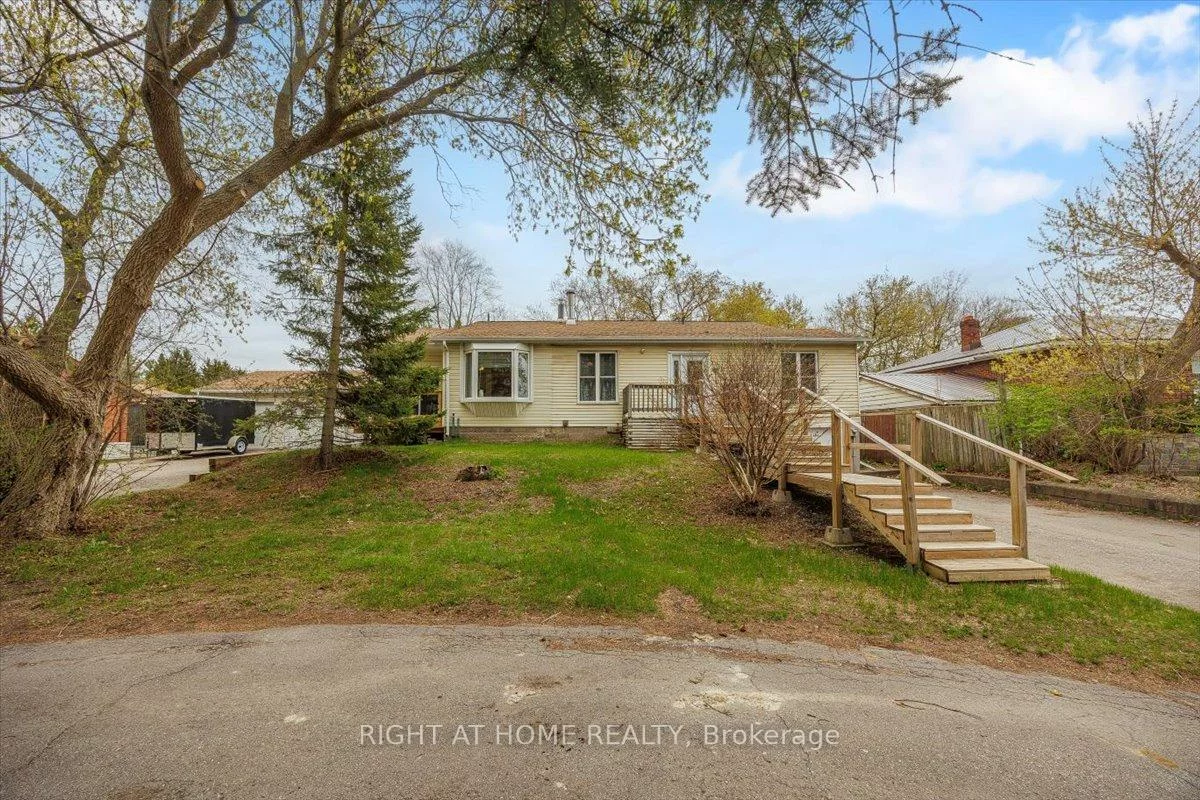 19943, Bathurst, Holland Landing, East Gwillimbury