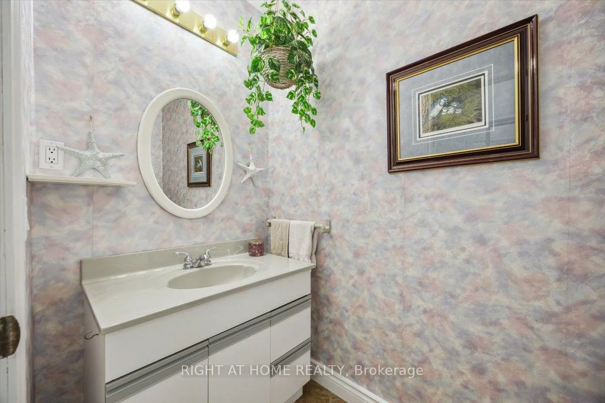 19943, Bathurst, Holland Landing, East Gwillimbury