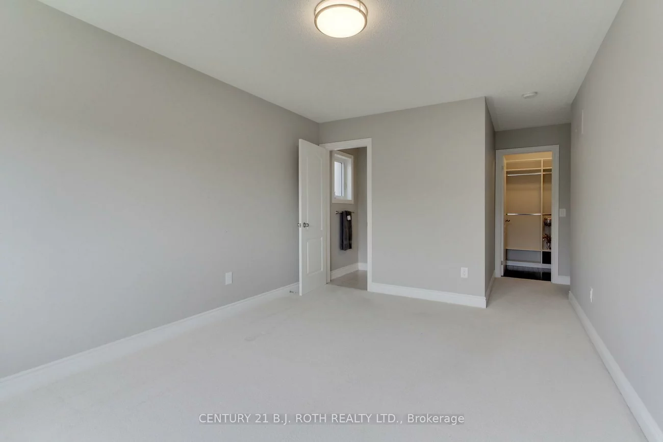 35, Manor Forest, Mt Albert, East Gwillimbury