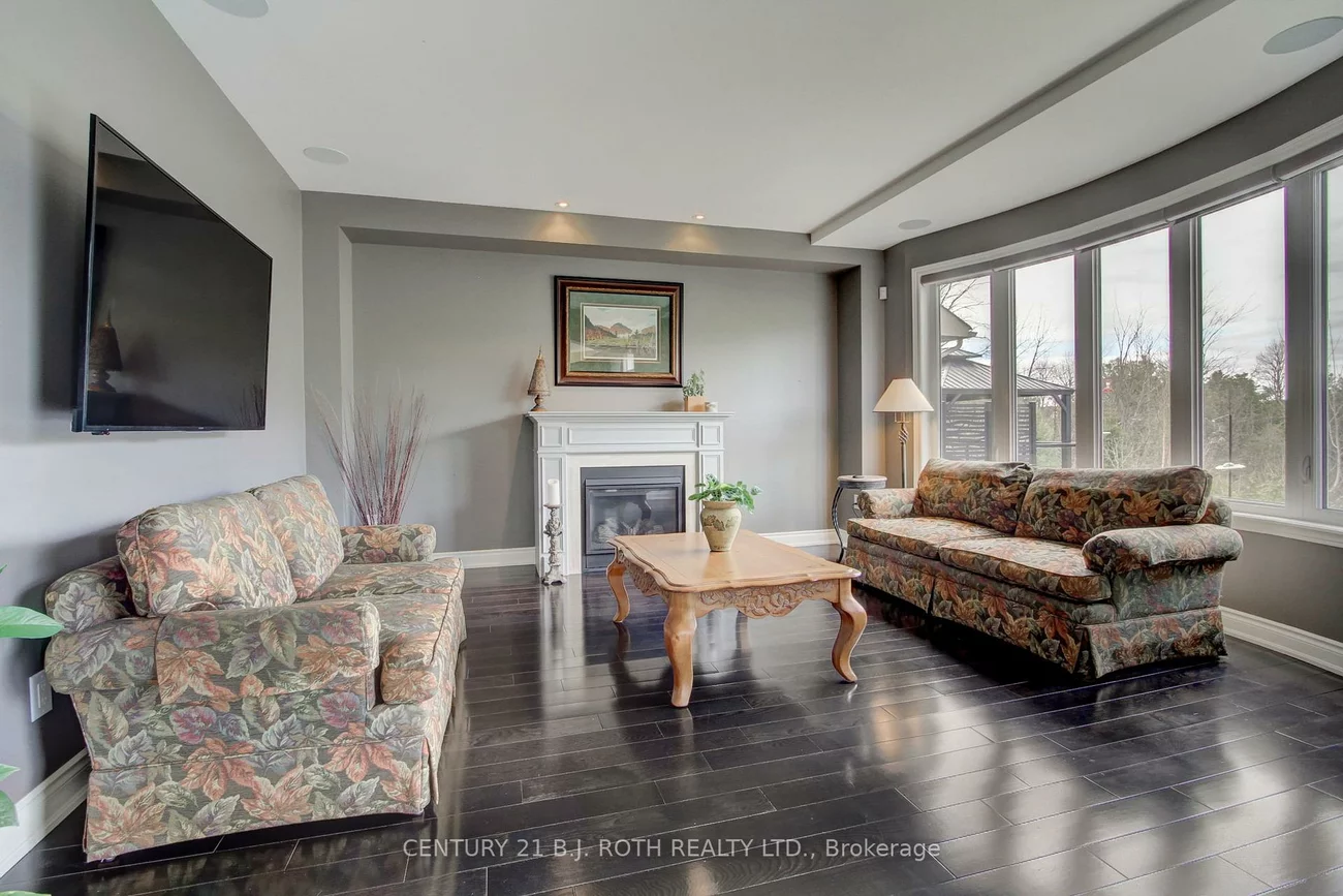 35, Manor Forest, Mt Albert, East Gwillimbury