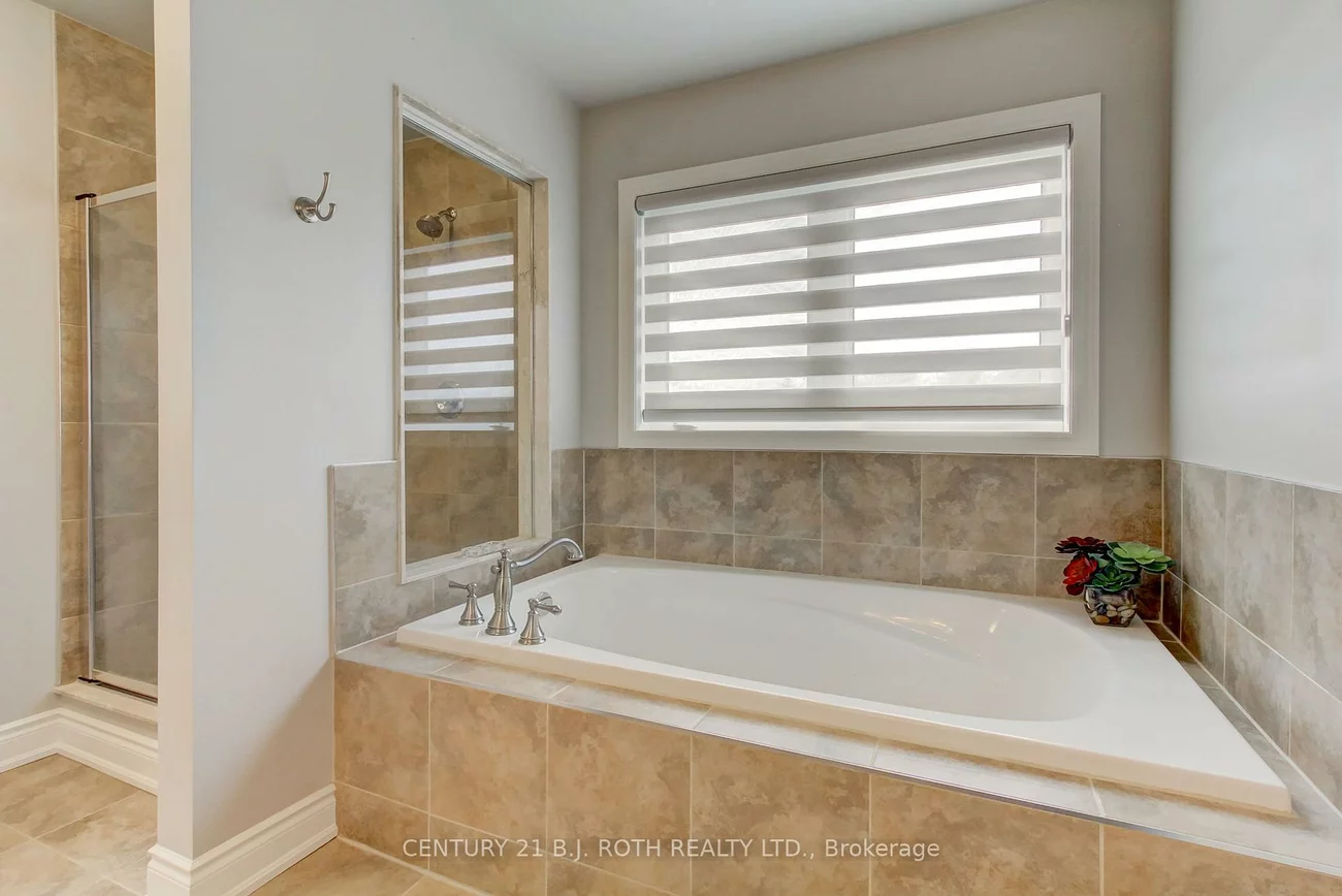 35, Manor Forest, Mt Albert, East Gwillimbury