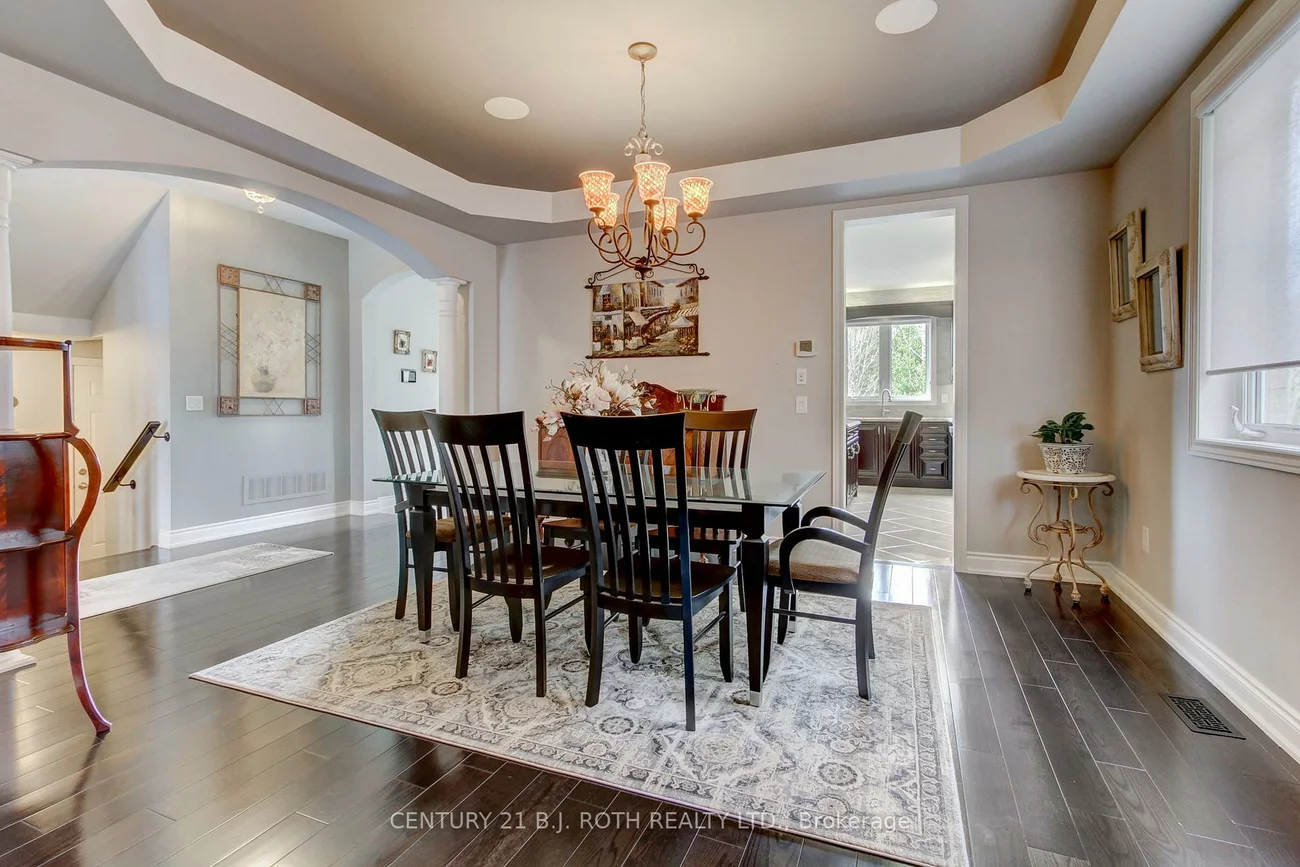 35, Manor Forest, Mt Albert, East Gwillimbury