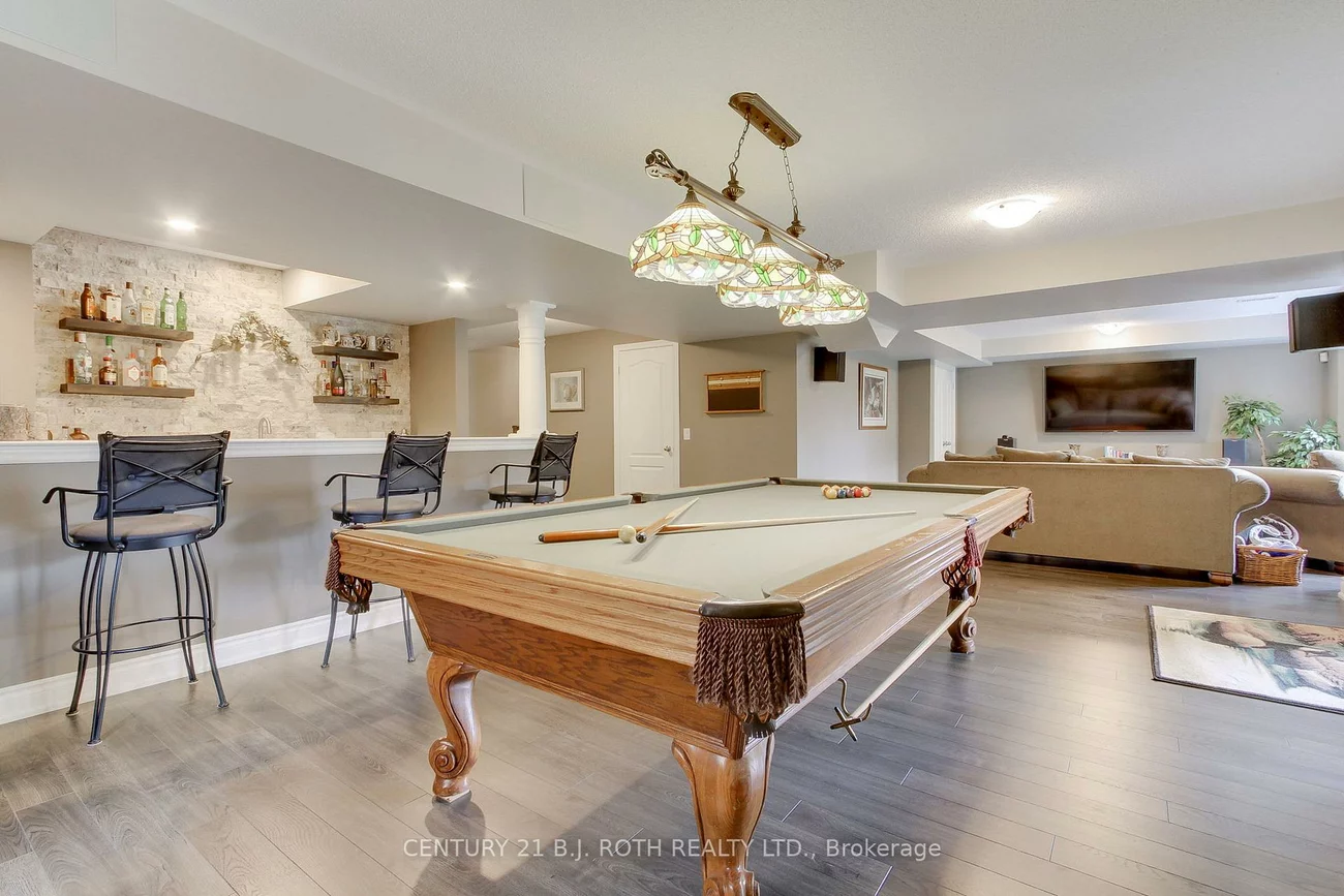 35, Manor Forest, Mt Albert, East Gwillimbury