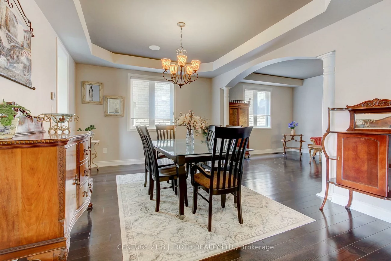 35, Manor Forest, Mt Albert, East Gwillimbury