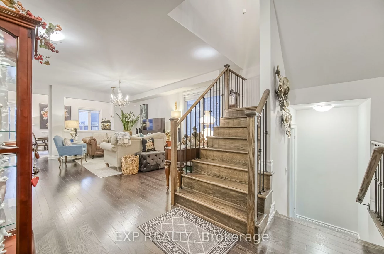 32, Deer Pass, Sharon, East Gwillimbury